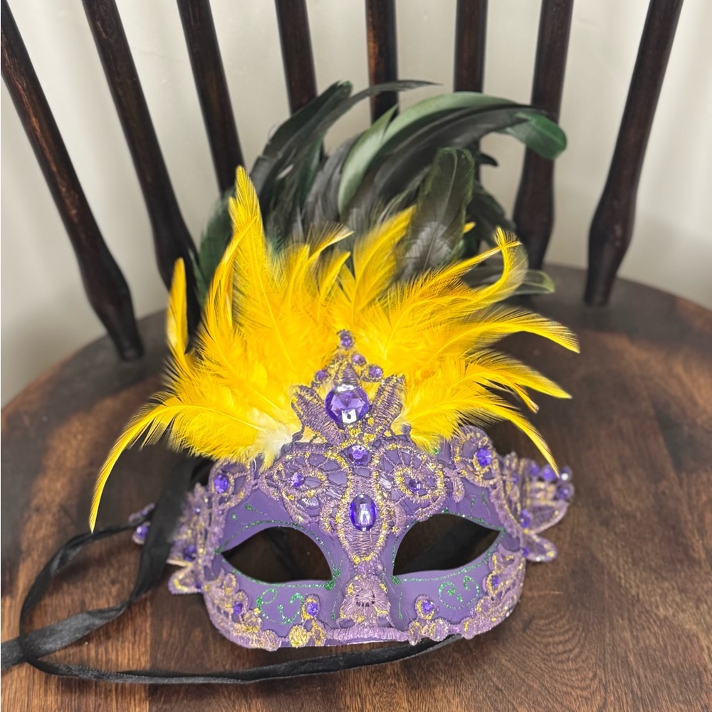 Mardi Gras Women Party Masquerade Mask Gems Amp Peacock Feathers